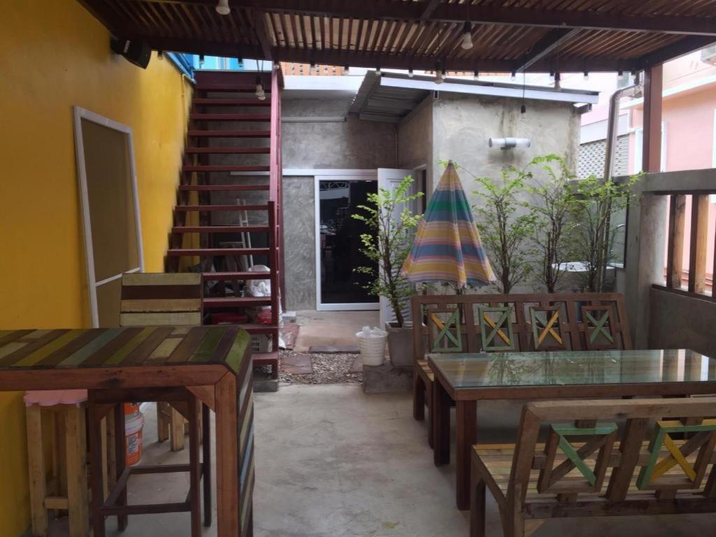 פראצ'ואפ קירי קאן De Hostel מראה חיצוני תמונה