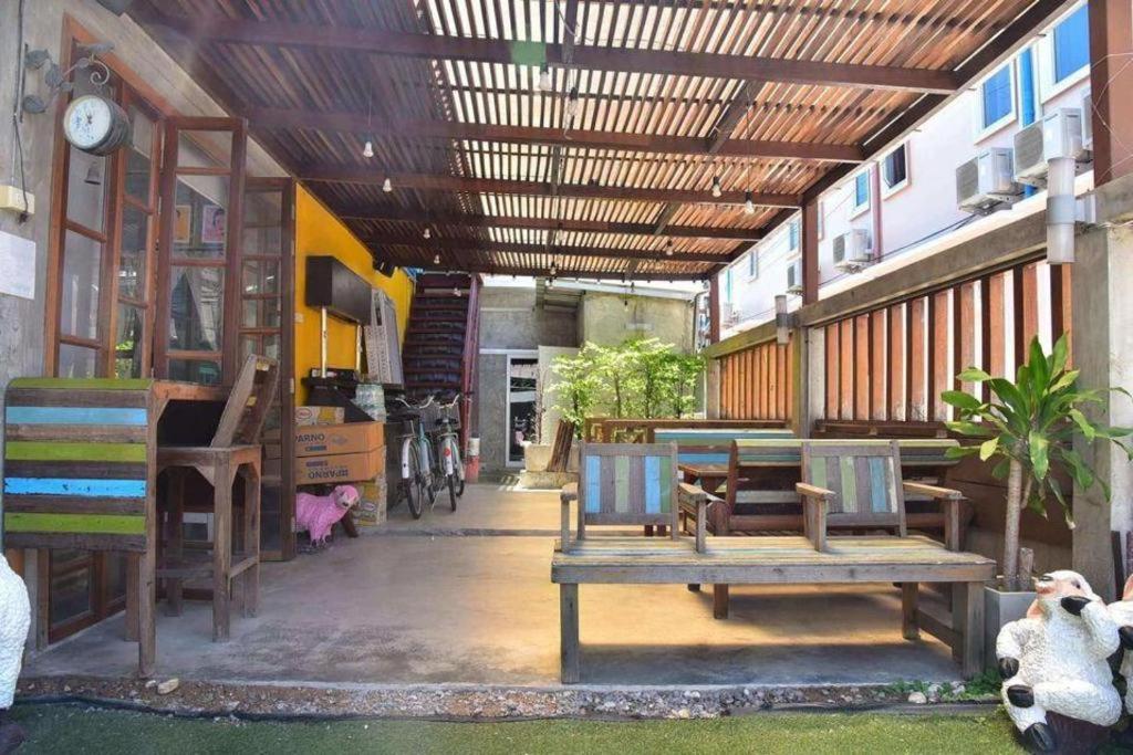 פראצ'ואפ קירי קאן De Hostel מראה חיצוני תמונה