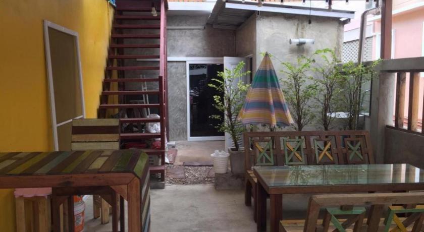 פראצ'ואפ קירי קאן De Hostel מראה חיצוני תמונה