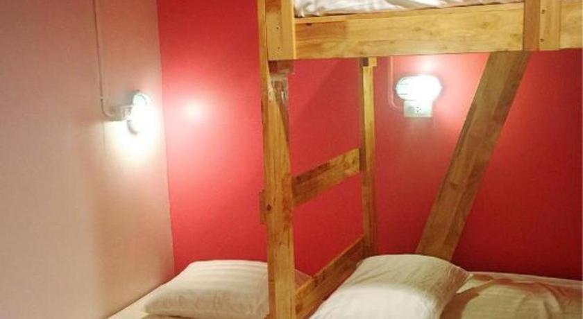 פראצ'ואפ קירי קאן De Hostel מראה חיצוני תמונה